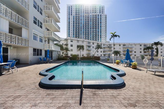 1893 S Ocean Dr 810, Hallandale Beach, FL 33009