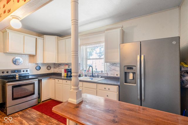 202 W Laurel Street, Seymour, IN 47274