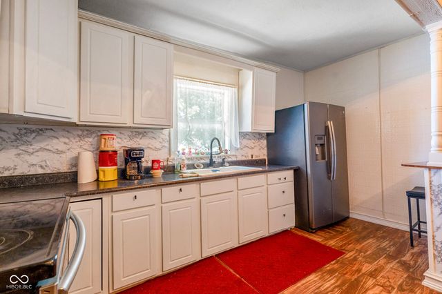202 W Laurel Street, Seymour, IN 47274