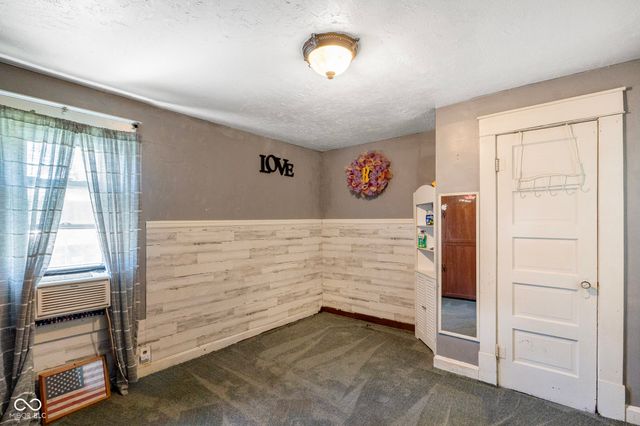 202 W Laurel Street, Seymour, IN 47274