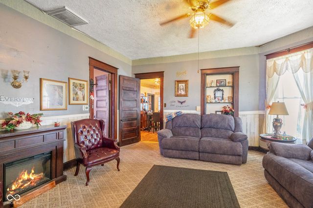 202 W Laurel Street, Seymour, IN 47274