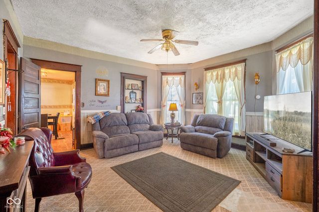 202 W Laurel Street, Seymour, IN 47274