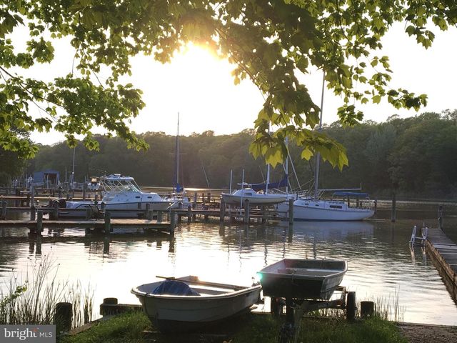 2200 POPLAR RD, Essex, MD 21221