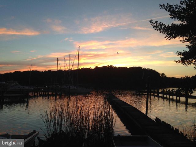 2200 POPLAR RD, Essex, MD 21221