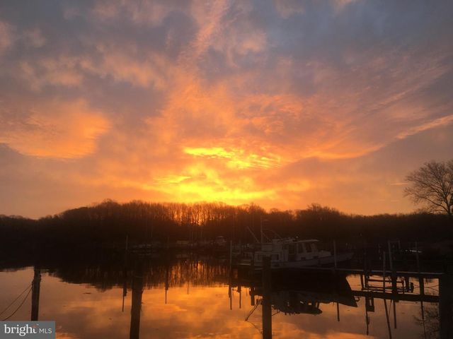 2200 POPLAR RD, Essex, MD 21221