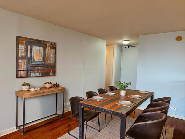 655 W Irving Park Road 1708, Chicago, IL 60613