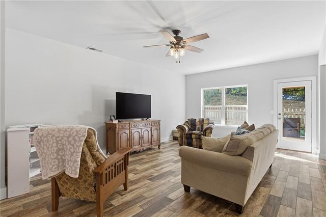 506 Tallapoosa Trail, Woodstock, GA 30188
