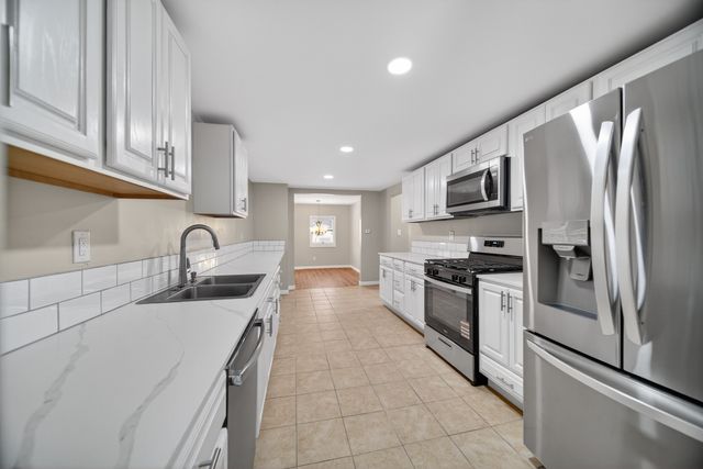 2310 KILPATRICK Avenue, Erie, PA 16503