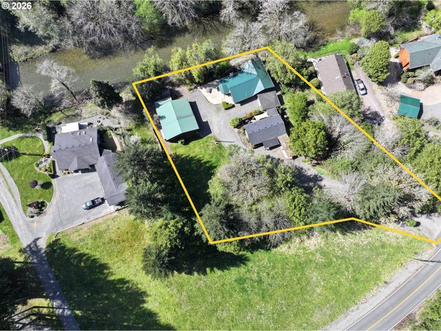 1008 WINCHUCK RIVER Rd, Brookings, OR 97415