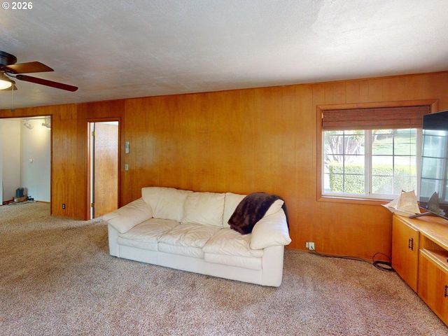 1008 WINCHUCK RIVER Rd, Brookings, OR 97415