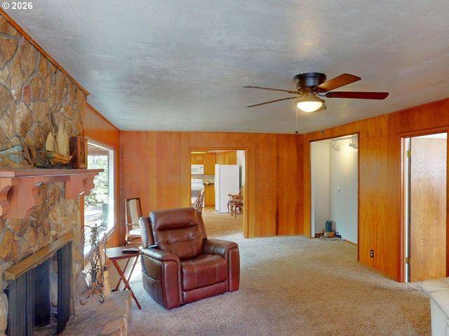 1008 WINCHUCK RIVER Rd, Brookings, OR 97415