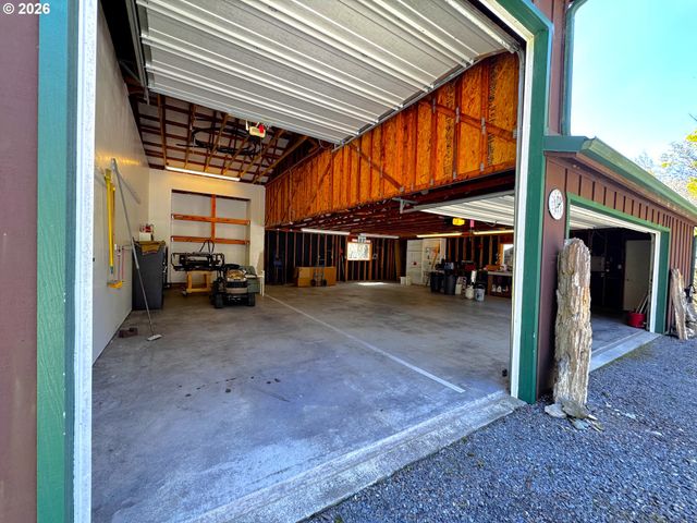 1008 WINCHUCK RIVER Rd, Brookings, OR 97415
