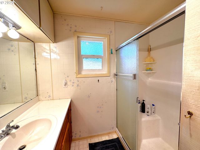 1008 WINCHUCK RIVER Rd, Brookings, OR 97415