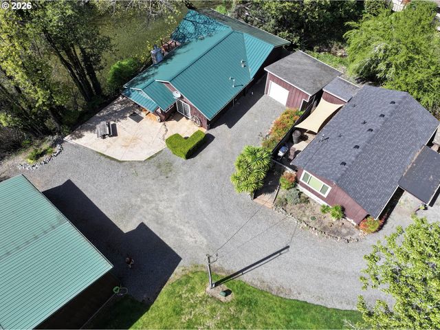 1008 WINCHUCK RIVER Rd, Brookings, OR 97415