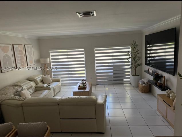 8310 SW 154th Ave 25, Miami, FL 33193