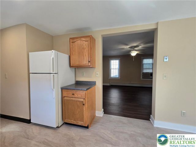 40 Evergreen Street B, Nazareth Boro, PA 18064