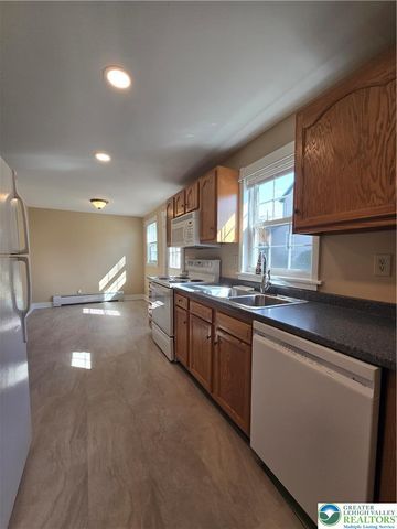 40 Evergreen Street B, Nazareth Boro, PA 18064