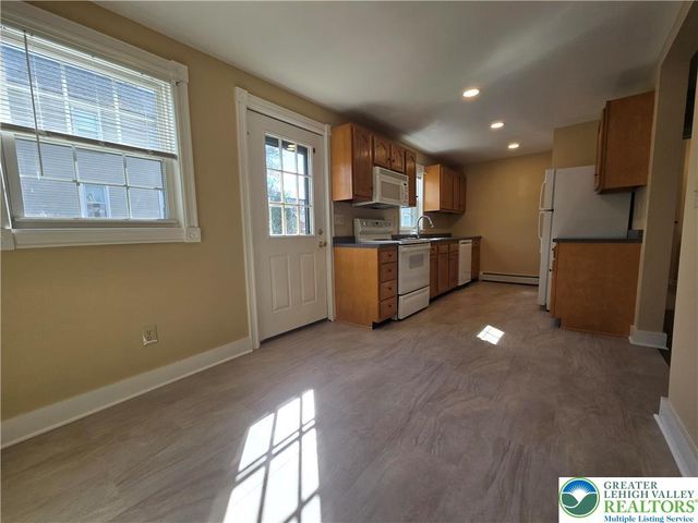 40 Evergreen Street B, Nazareth Boro, PA 18064