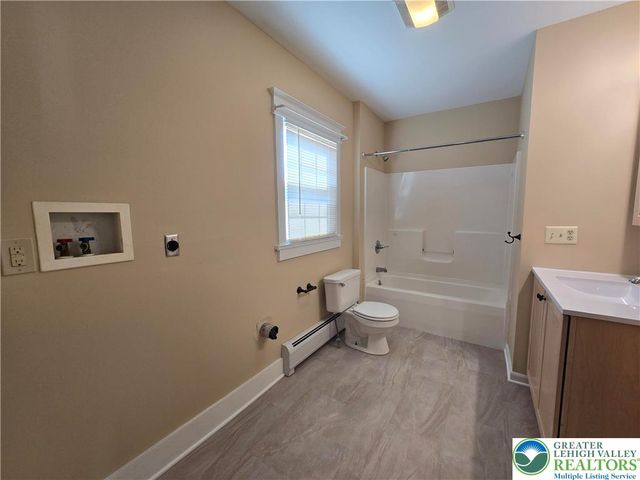 40 Evergreen Street B, Nazareth Boro, PA 18064