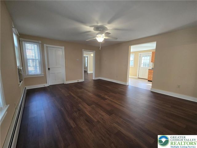 40 Evergreen Street B, Nazareth Boro, PA 18064