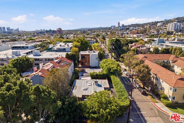 855 N Sweetzer Avenue, West Hollywood, CA 90069