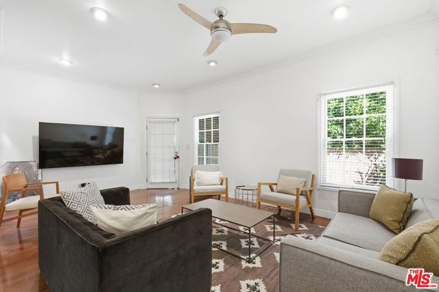 855 N Sweetzer Avenue, West Hollywood, CA 90069