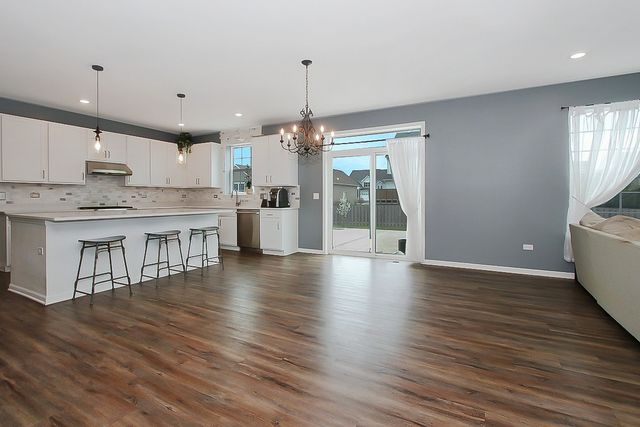 3617 Emerald Road, Elgin, IL 60124
