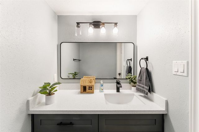 9425 Fondren Road, Houston, TX 77074