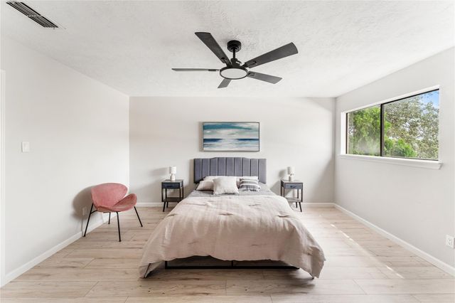 9425 Fondren Road, Houston, TX 77074