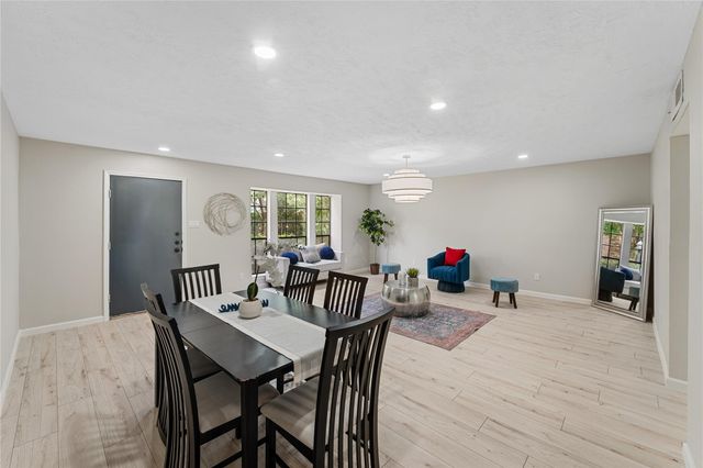 9425 Fondren Road, Houston, TX 77074