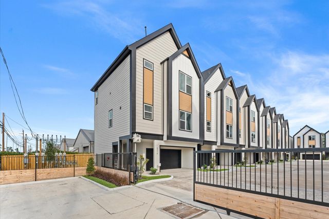 5209 Green Pine Tree Drive, Houston, TX 77018