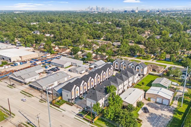 5209 Green Pine Tree Drive, Houston, TX 77018