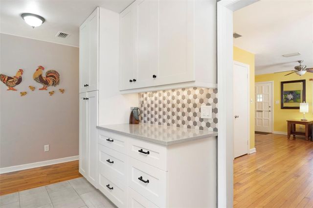 3016 3RD AVENUE N, St Petersburg, FL 33713