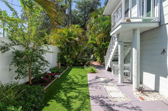 3016 3RD AVENUE N, St Petersburg, FL 33713