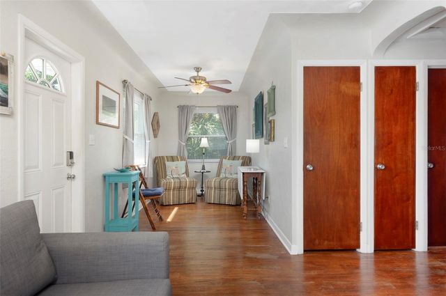 3016 3RD AVENUE N, St Petersburg, FL 33713