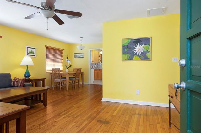 3016 3RD AVENUE N, St Petersburg, FL 33713
