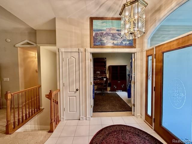 889 Cronkite Drive, Orion Charter Township, MI 48362