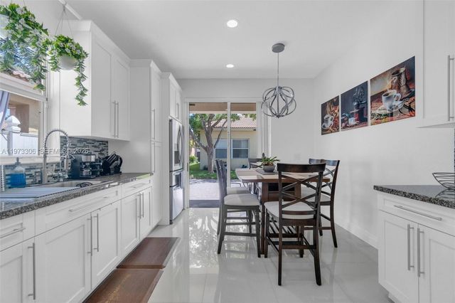 3920 NE 13th Dr, Homestead, FL 33033