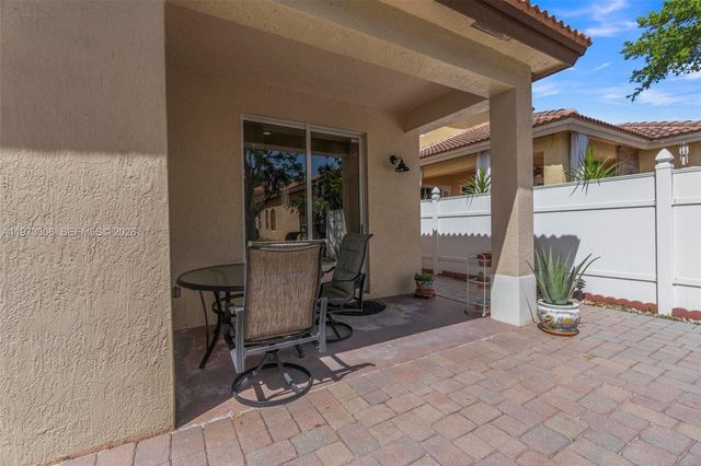 3920 NE 13th Dr, Homestead, FL 33033