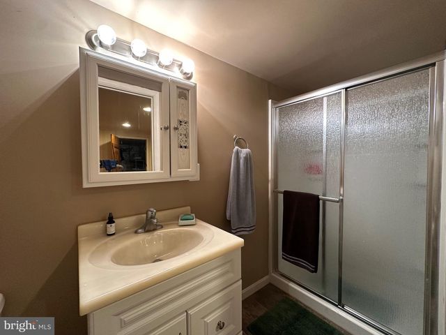 1808 HILLENWOOD RD, Baltimore, MD 21239