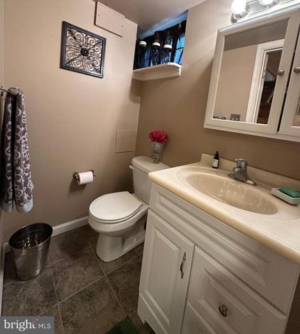1808 HILLENWOOD RD, Baltimore, MD 21239