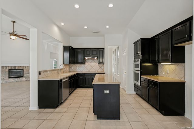 1007 Crystal Spring, San Antonio, TX 78258