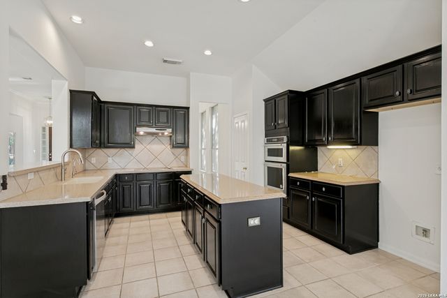 1007 Crystal Spring, San Antonio, TX 78258