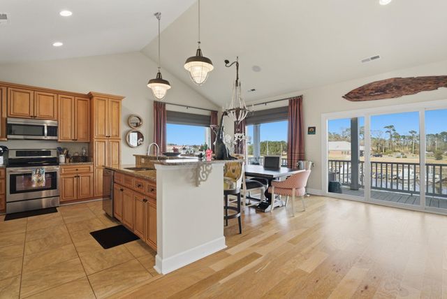 1208 Marina Bay Dr., North Myrtle Beach, SC 29582