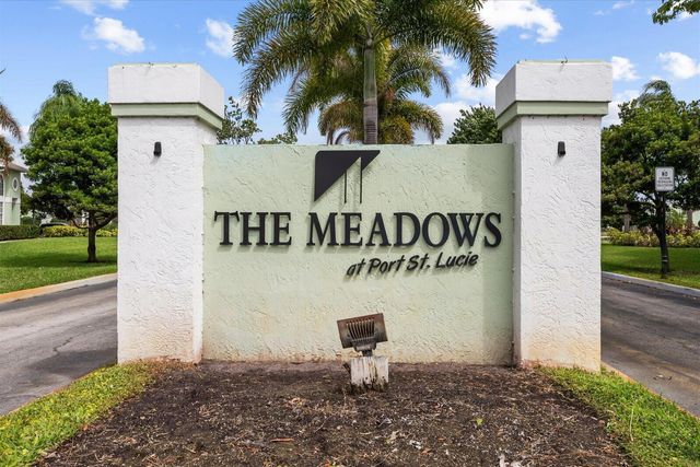 2074 SE Wild Meadow Circle, Port St. Lucie, FL 34952