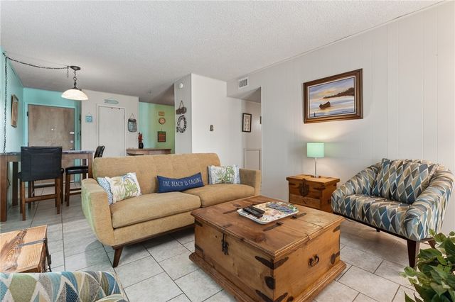 2025 S 11th St, Mustang Isle 2, Port Aransas, TX 78373