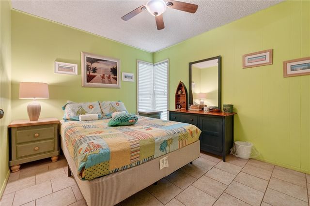 2025 S 11th St, Mustang Isle 2, Port Aransas, TX 78373