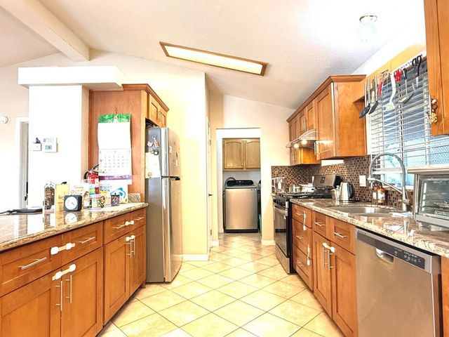 501 Moorpark Way, Mountain View, CA 94041