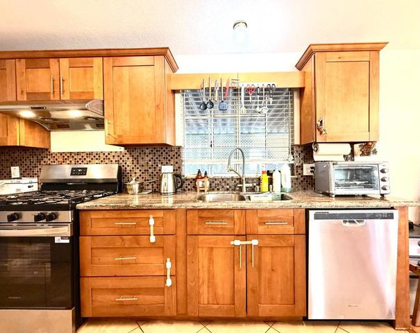 501 Moorpark Way, Mountain View, CA 94041