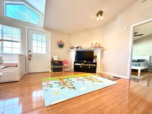 501 Moorpark Way, Mountain View, CA 94041